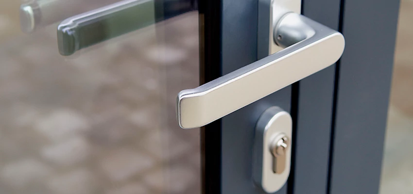 Broken Door Lock Cylinder Repair in North Highlands, California